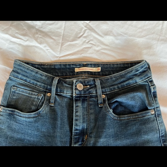 Levi’s High Rise Skinny Jeans 25”W 30”W - Picture 2 of 5